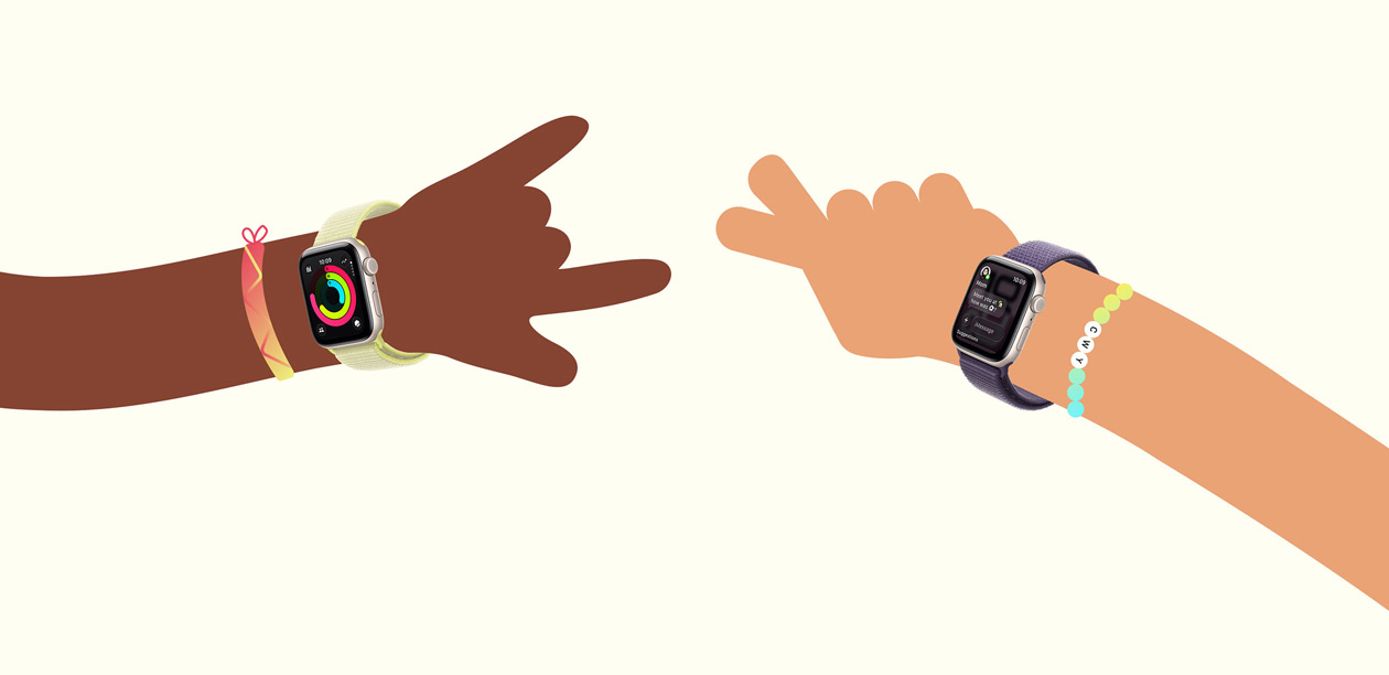 Närbild på ett barn med en ryggsäck som använder en Apple Watch.