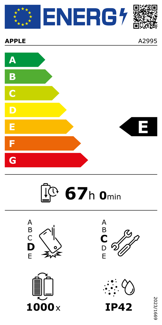 QR kód a informácie na energetickom štítku EÚ, model Apple A2995, trieda E, triedy energetickej účinnosti (so stupnicou od A po G), A (najúčinnejšia) až G (najmenej účinná), výdrž batérie na jeden cyklus, 67 hodín a 0 minút na plné nabitie batérie, trieda spoľahlivosti pri opakovanom voľnom páde D, A (najodolnejšia) až E (najmenej odolná), trieda opraviteľnosti C, A (najopraviteľnejšia) až E (najmenej opraviteľná), výdrž batérie 1000 cyklov, stupeň ochrany proti vniknutiu prachu a vody (IP) IP42, nariadenie 2023/1669
